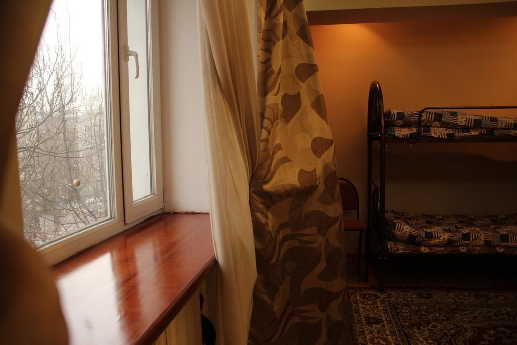 Ala Hostel Almaty Værelse billede