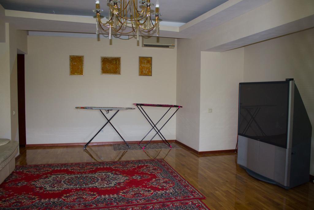 Ala Hostel Almaty Eksteriør billede