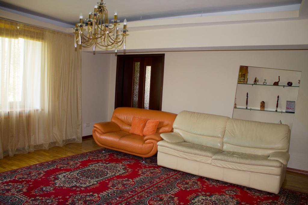 Ala Hostel Almaty Eksteriør billede